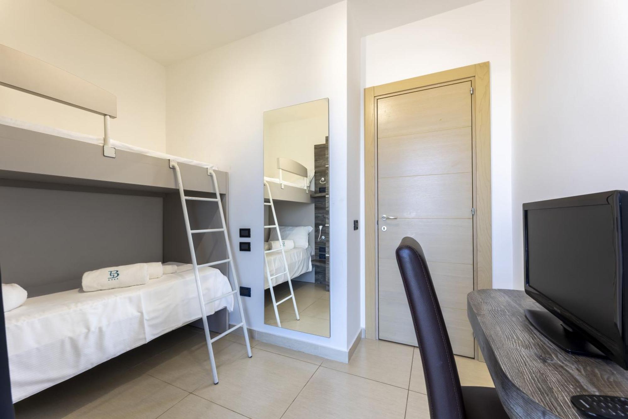 Hotel Belvedere Torre dell'Orso Luaran gambar