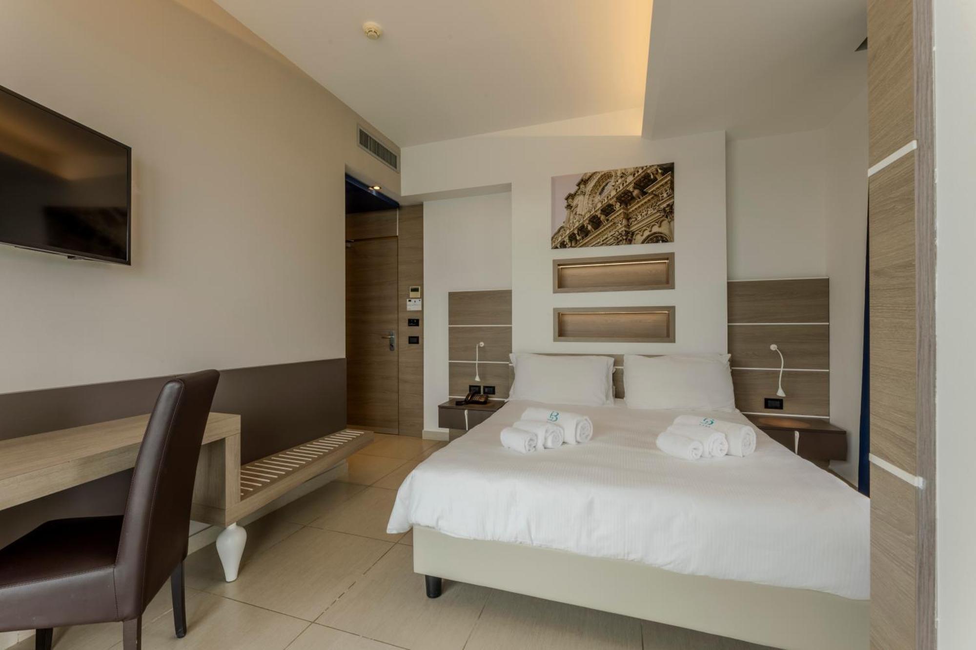 Hotel Belvedere Torre dell'Orso Bilik gambar