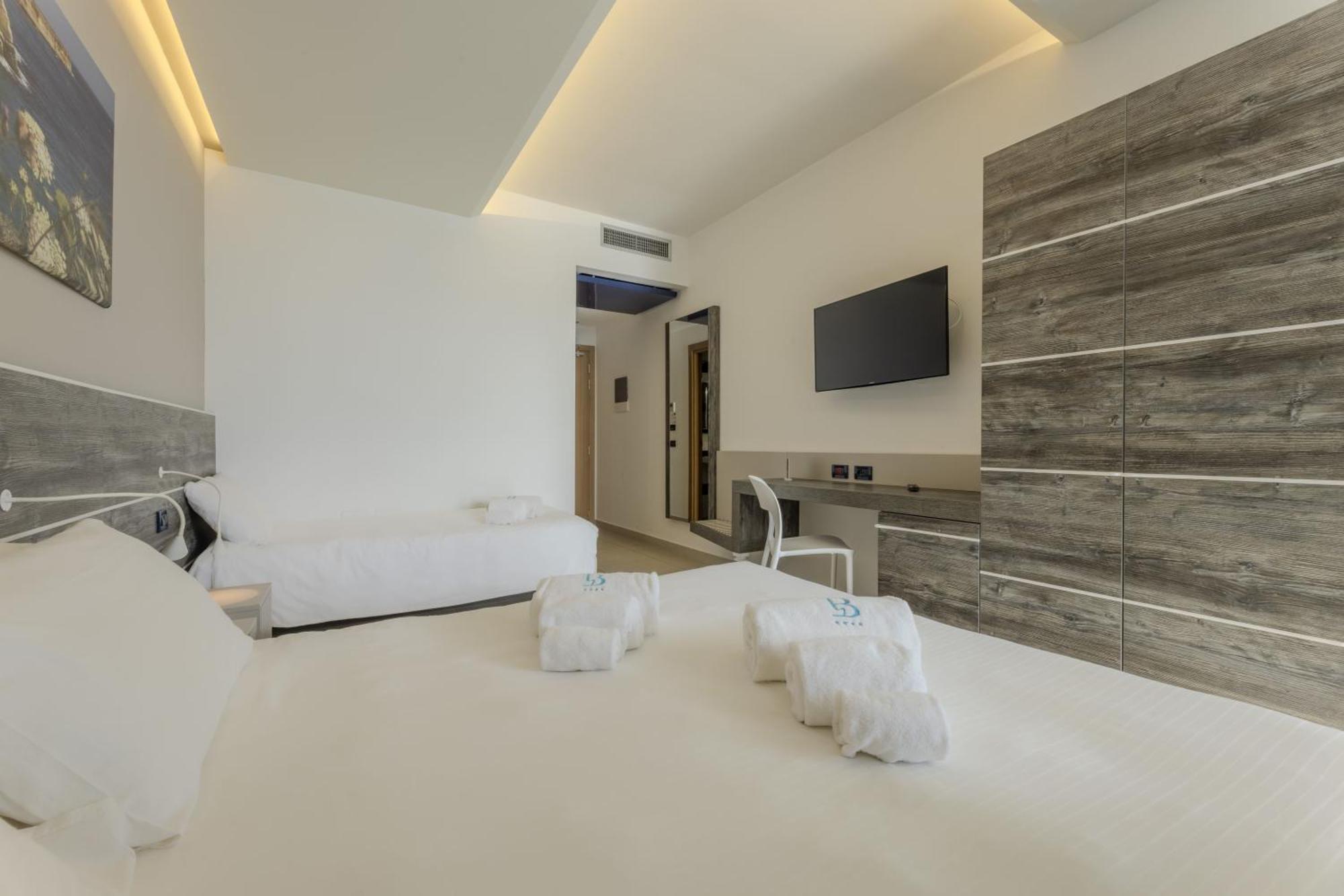 Hotel Belvedere Torre dell'Orso Luaran gambar
