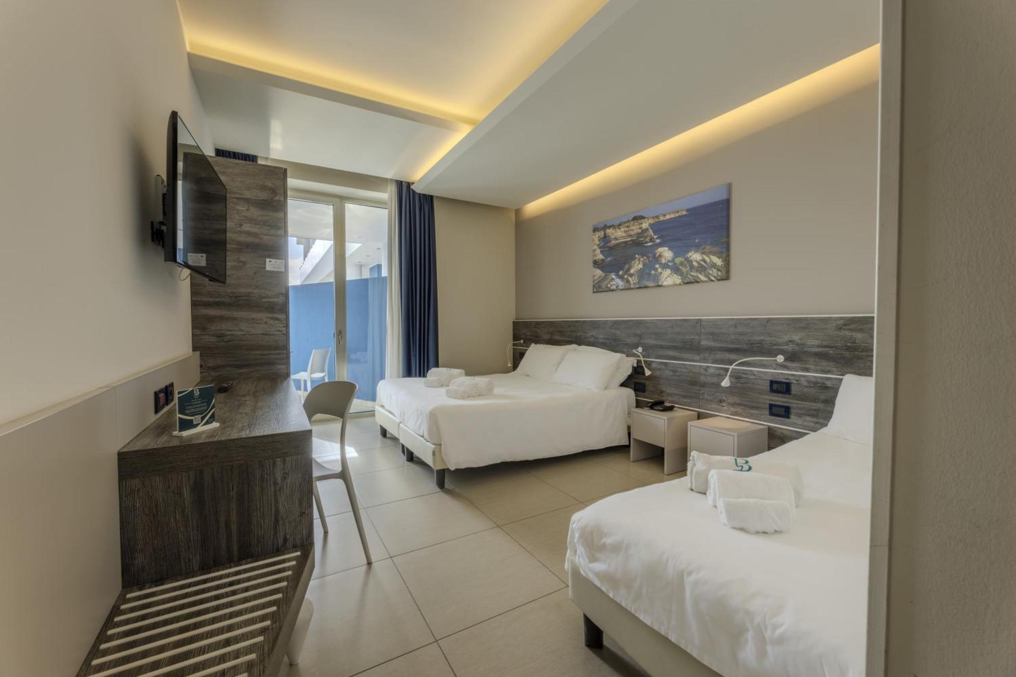 Hotel Belvedere Torre dell'Orso Luaran gambar